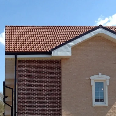 Монтаж кровли из натуральной черепицы фото Монтаж кровли из натуральной черепицы фото