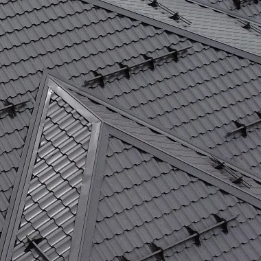 Монтаж металлочерепицы фото Монтаж металлочерепицы фото